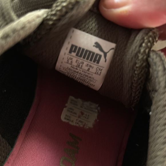 - Puma Vikky Platform Sneakers (38.5) US 8 - Picture 7 of 7